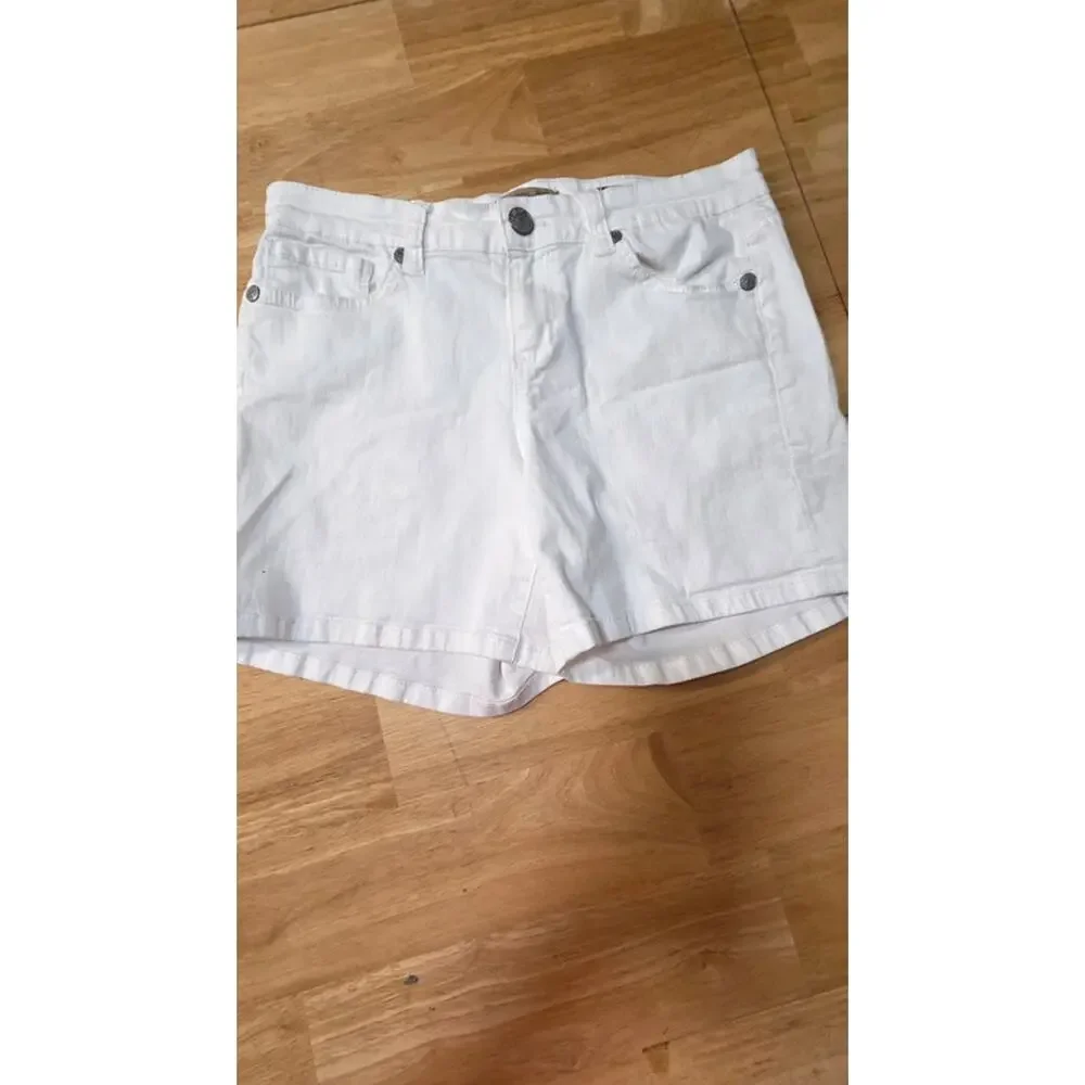 Nine West Vintage America Collection White Denim Shorts Stretch Mid Rise Size 6